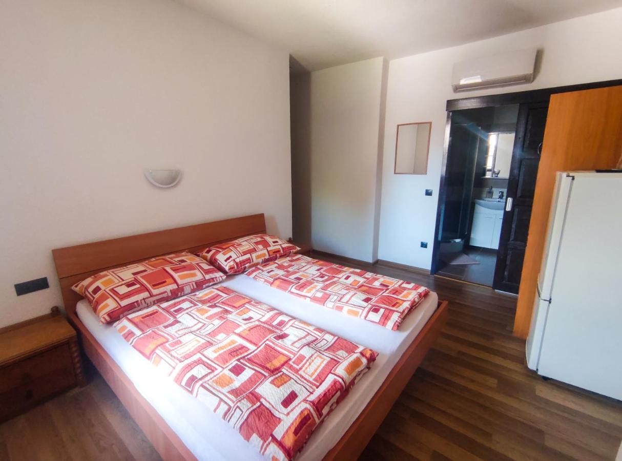 Viktoria Panzio Zamardi Hotel Luaran gambar