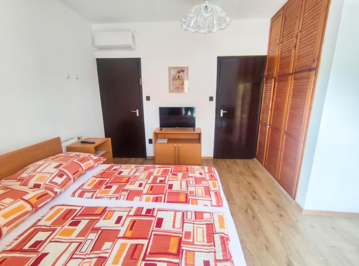 Viktoria Panzio Zamardi Hotel Luaran gambar