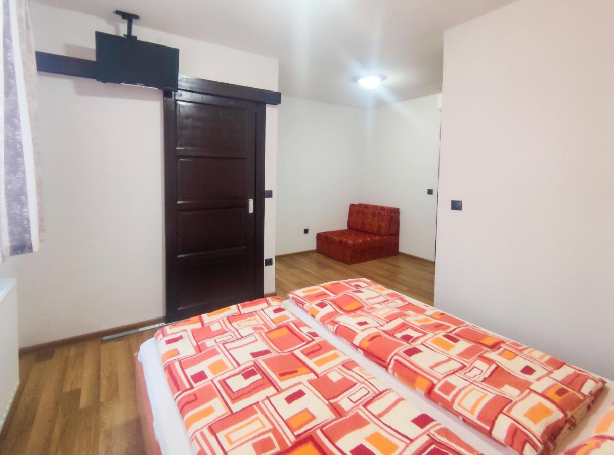 Viktoria Panzio Zamardi Hotel Luaran gambar